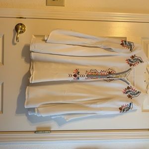 Embroidery lace up top